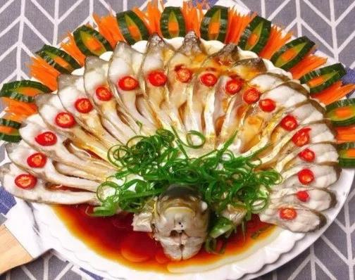 1,孔雀开屏(清蒸鲈鱼)